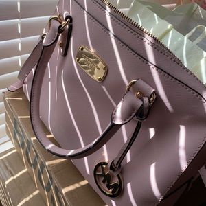 Michael Kors Purse💕